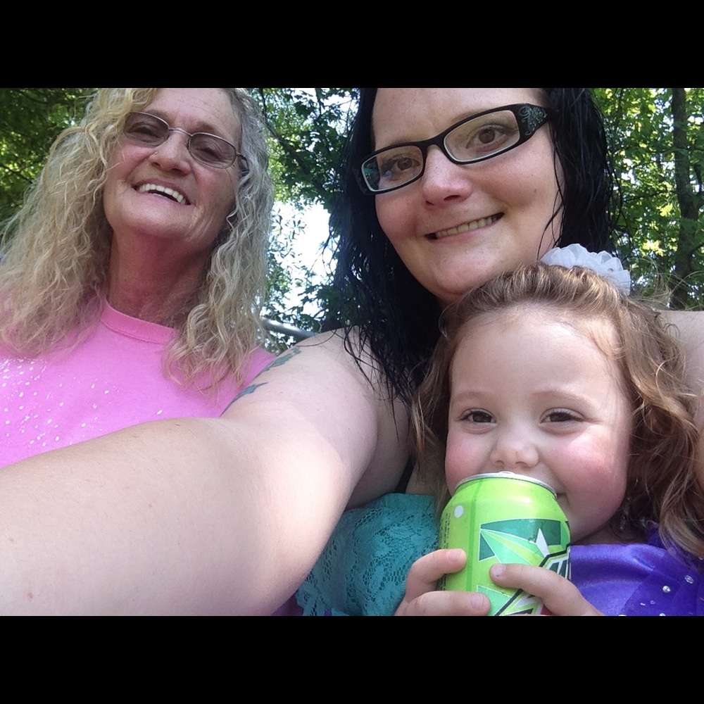 Meet your Posher, Felicia